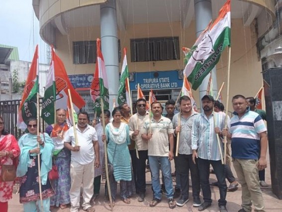 Tripura Youth Congress demanded jobs for the family of Deepraj Debbarma, died in Assam on the way to attend Tripura State Cooperative Bank exam Tripura Youth Congress demanded jobs for the family of Deepraj Debbarma, died in Assam on the way to attend Tripura State Cooperative Bank exam